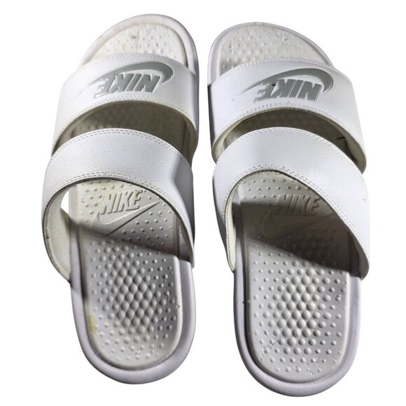 Nike White Slide Sandals womens Size 9 Lightweight Comfort Durable - Picture 1 of 8